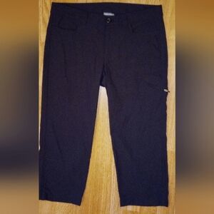 Eddie Bauer Tech Capri Women's 8- Black